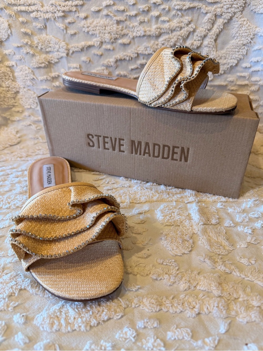 Steve Madden Tan Ruffle Slide Sandals 660